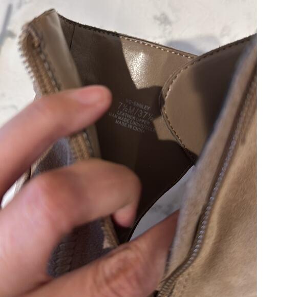 Vince Camuto Khaki Verona Ennley suede Bootie open toe shoes size 7.5 neutral - Picture 9 of 9